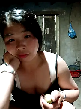 Snapshot of quynhkoolbae chatting on 09/10/25, 10:26 quynhkoolbae online show from 09/10/25, 10:26