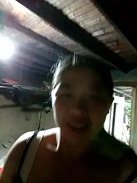 Snapshot of quynhkoolbae chatting on 09/10/25, 11:27 quynhkoolbae online show from 09/10/25, 11:27