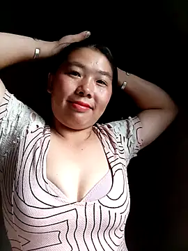 Snapshot of quynhkoolbae chatting on 09/22/25, 01:40 quynhkoolbae online show from 09/22/25, 01:40