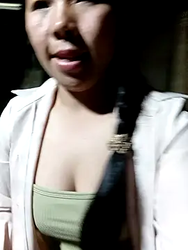 Snapshot of quynhkoolbae chatting on 09/27/25, 11:26 quynhkoolbae online show from 09/27/25, 11:26