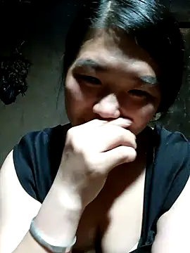 Snapshot of quynhkoolbae chatting on 10/07/25, 12:57 quynhkoolbae online show from 10/07/25, 12:57