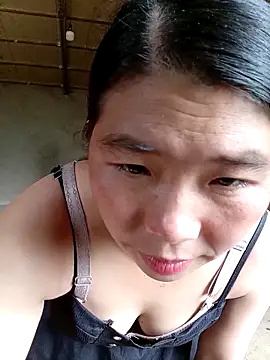 Snapshot of quynhkoolbae chatting on 10/09/25, 03:37 quynhkoolbae online show from 10/09/25, 03:37