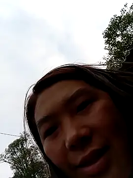 Snapshot of quynhkoolbae chatting on 10/28/25, 11:29 quynhkoolbae online show from 10/28/25, 11:29