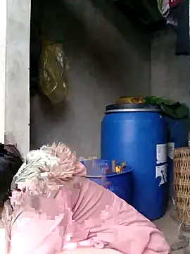 Snapshot of quynhkoolbae chatting on 11/02/25, 11:29 quynhkoolbae online show from 11/02/25, 11:29