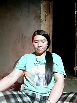 Snapshot of quynhkoolbae chatting on 11/05/25, 12:27 quynhkoolbae online show from 11/05/25, 12:27