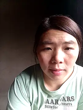 Snapshot of quynhkoolbae chatting on 11/06/25, 12:44 quynhkoolbae online show from 11/06/25, 12:44