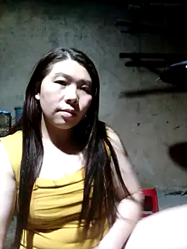 Snapshot of quynhkoolbae chatting on 11/11/25, 01:44 quynhkoolbae online show from 11/11/25, 01:44