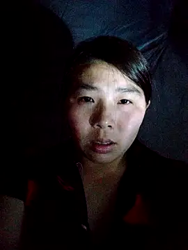 Snapshot of quynhkoolbae chatting on 11/13/25, 02:49 quynhkoolbae online show from 11/13/25, 02:49