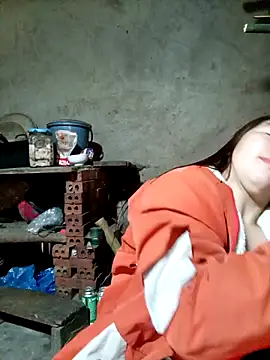 Snapshot of quynhkoolbae chatting on 11/20/25, 02:01 quynhkoolbae online show from 11/20/25, 02:01