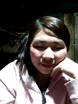 Snapshot of quynhkoolbae chatting on 11/20/25, 02:06 quynhkoolbae online show from 11/20/25, 02:06