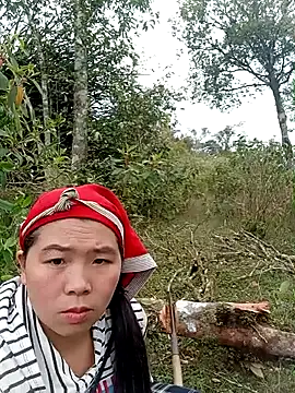 Snapshot of quynhkoolbae chatting on 11/22/25, 02:21 quynhkoolbae online show from 11/22/25, 02:21