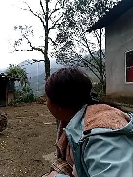 Snapshot of quynhkoolbae chatting on 11/23/25, 11:26 quynhkoolbae online show from 11/23/25, 11:26