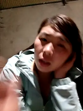 Snapshot of quynhkoolbae chatting on 11/26/25, 01:01 quynhkoolbae online show from 11/26/25, 01:01