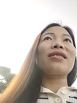 Annaacutee online show from 10/17/25, 11:51