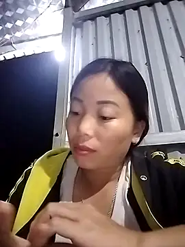 Annaacutee online show from 10/27/25, 12:09