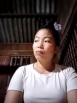 Annaacutee online show from 10/30/25, 10:54