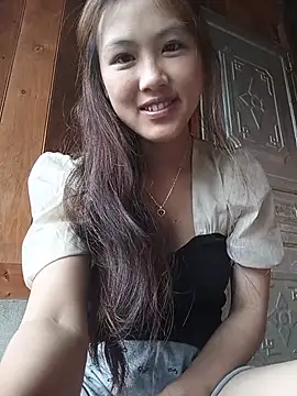 Snapshot of May_nhi chatting on 06/12/26, 01:26 May nhi online show from 06/12/26, 01:26