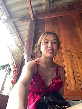 Snapshot of May_nhi chatting on 06/15/26, 08:38 May nhi online show from 06/15/26, 08:38