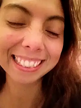 MoonBlueSex online show from 10/19/25, 04:57