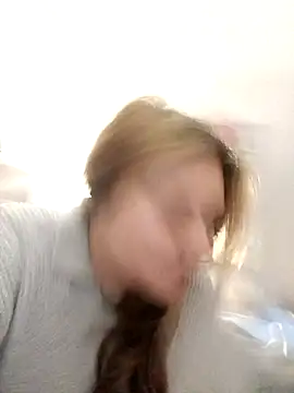 Snapshot of ivorywhisper chatting on 09/09/25, 06:29 ivorywhisper online show from 09/09/25, 06:29