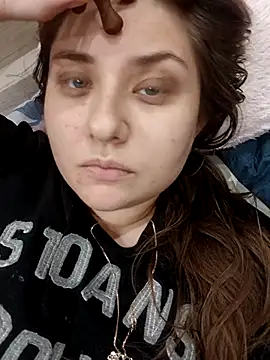 Snapshot of ivorywhisper chatting on 10/18/25, 03:57 ivorywhisper online show from 10/18/25, 03:57