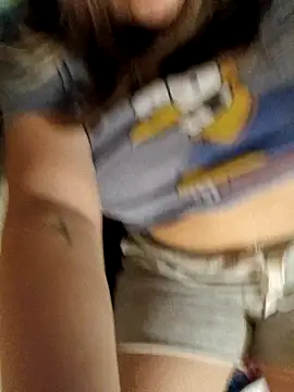 Snapshot of ivorywhisper chatting on 02/11/26, 03:28 ivorywhisper online show from 02/11/26, 03:28