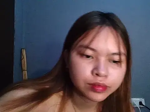 Snapshot of nanagrl chatting on 09/19/25, 04:40 nanagrl online show from 09/19/25, 04:40