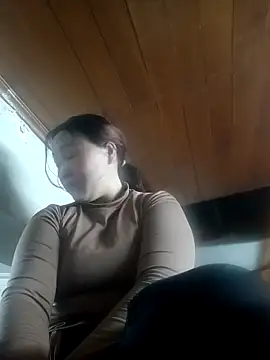 miumiu 00 online show from 02/18/26, 11:01