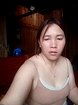 Snapshot of miumiu_00 chatting on 04/15/26, 09:38 miumiu 00 online show from 04/15/26, 09:38