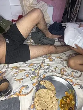 Snapshot of Hot_Nude45 chatting on 09/18/25, 10:56 Hot Nude45 online show from 09/18/25, 10:56