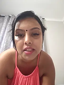 Indian GlowingMiax online show from 11/11/25, 05:29