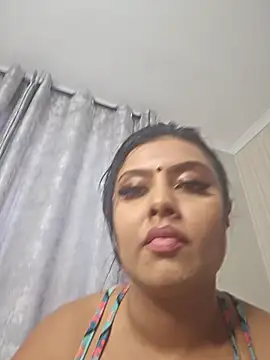 Indian GlowingMiax online show from 11/13/25, 05:28