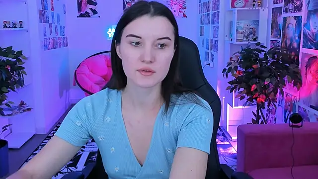 AgataWillis online show from 10/20/25, 08:37