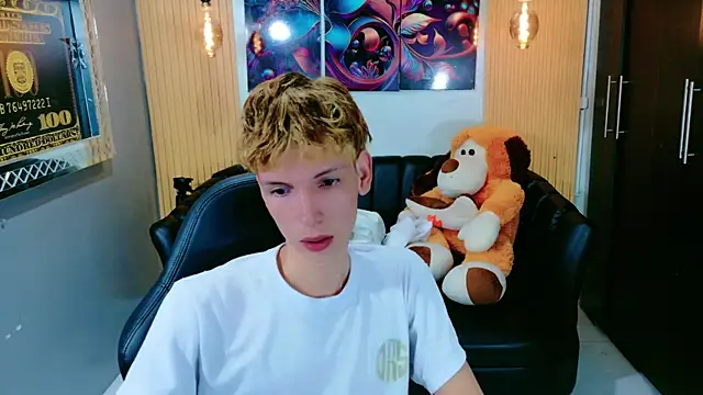 Snapshot of park_jimin1 chatting on 09/09/25, 11:54 park jimin1 online show from 09/09/25, 11:54