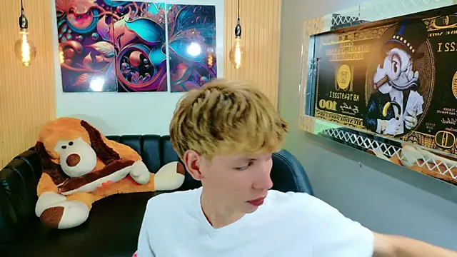 Snapshot of park_jimin1 chatting on 09/17/25, 11:56 park jimin1 online show from 09/17/25, 11:56