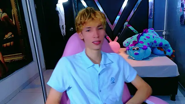 Snapshot of park_jimin1 chatting on 11/08/25, 12:16 park jimin1 online show from 11/08/25, 12:16