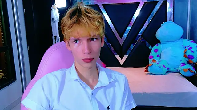 Snapshot of park_jimin1 chatting on 11/11/25, 12:27 park jimin1 online show from 11/11/25, 12:27