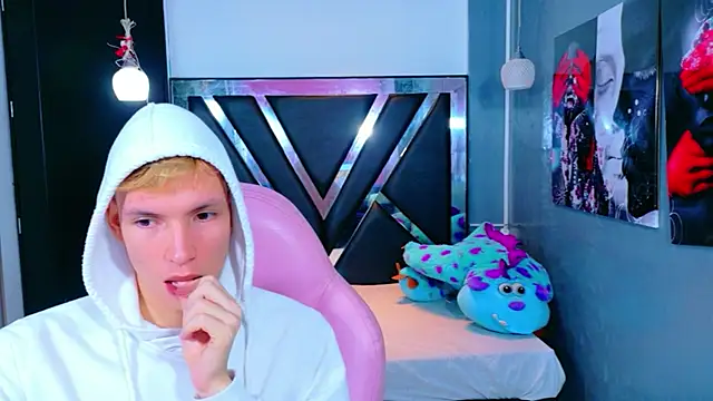 Snapshot of park_jimin1 chatting on 11/15/25, 12:56 park jimin1 online show from 11/15/25, 12:56