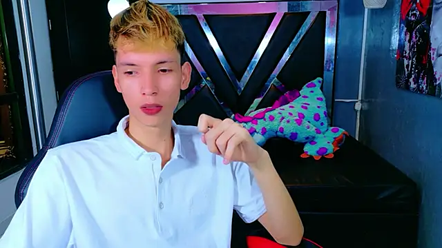 Snapshot of park_jimin1 chatting on 11/27/25, 12:07 park jimin1 online show from 11/27/25, 12:07