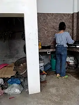 linda bae00 online show from 10/27/25, 03:54