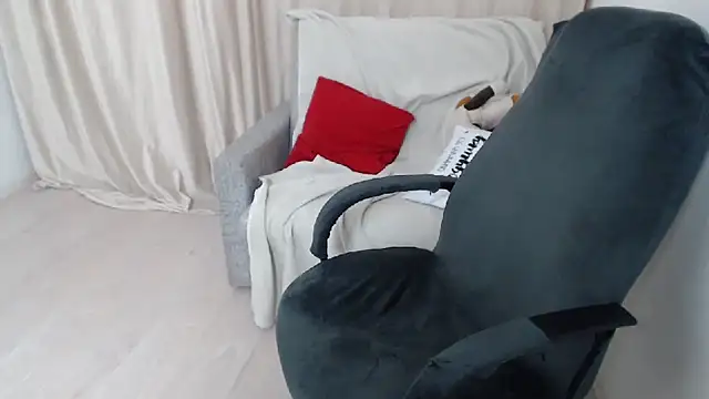 AdelinaLawson online show from 03/19/25, 06:34