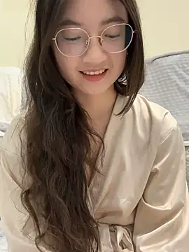 Snapshot of laowumeimei chatting on 10/10/25, 02:05 laowumeimei online show from 10/10/25, 02:05