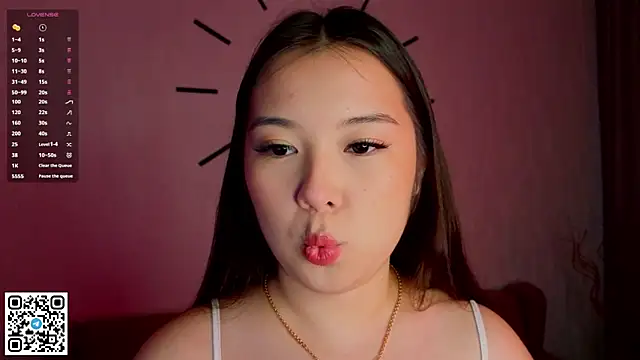 AlberthaEscue online show from 11/01/25, 04:03