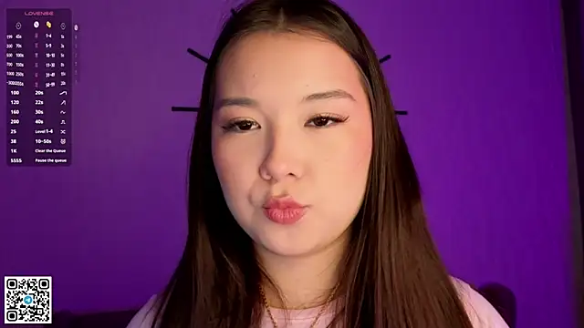 AlberthaEscue online show from 11/09/25, 04:11