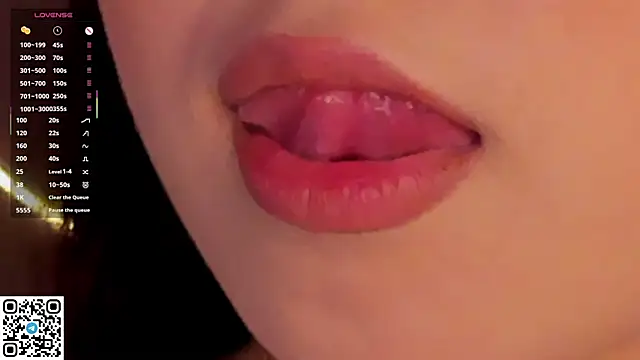 AlberthaEscue online show from 11/26/25, 04:24