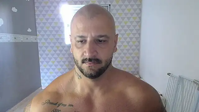 Snapshot of JeanCafa chatting on 04/22/26, 01:01 JeanCafa online show from 04/22/26, 01:01