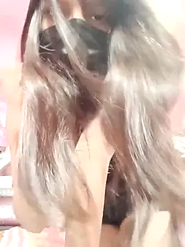 Snapshot of VamikaAngel chatting on 09/25/25, 01:15 VamikaAngel online show from 09/25/25, 01:15