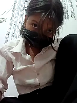 Snapshot of VamikaAngel chatting on 11/30/25, 12:31 VamikaAngel online show from 11/30/25, 12:31