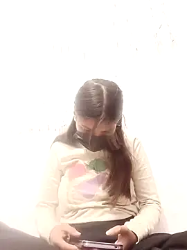 Snapshot of VamikaAngel chatting on 12/05/25, 02:03 VamikaAngel online show from 12/05/25, 02:03