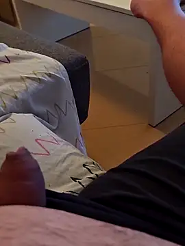 Snapshot of t-dog26 chatting on 04/23/26, 11:07 t-dog26 online show from 04/23/26, 11:07